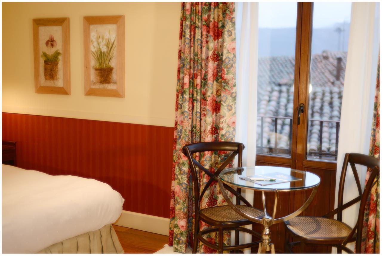 El Rincon De Rascafria Hotel Exterior photo